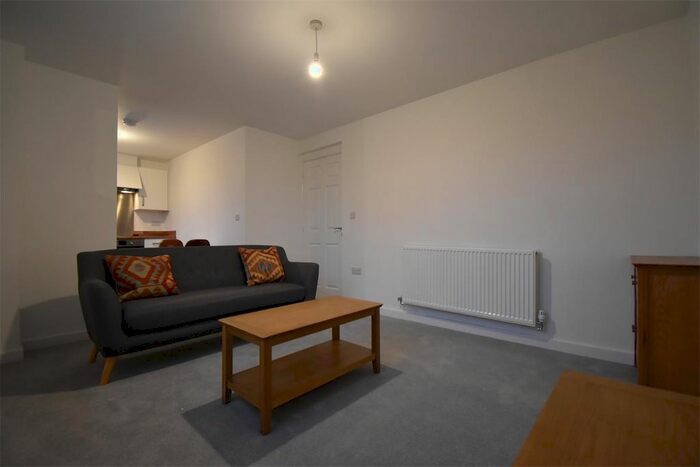 2 Bedroom Flat To Rent In Available Now Heroes Drive, Selly Oak B29