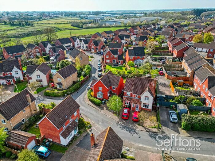 Detached House For Sale In Pym Close, Norwich, Norfolk, NR7