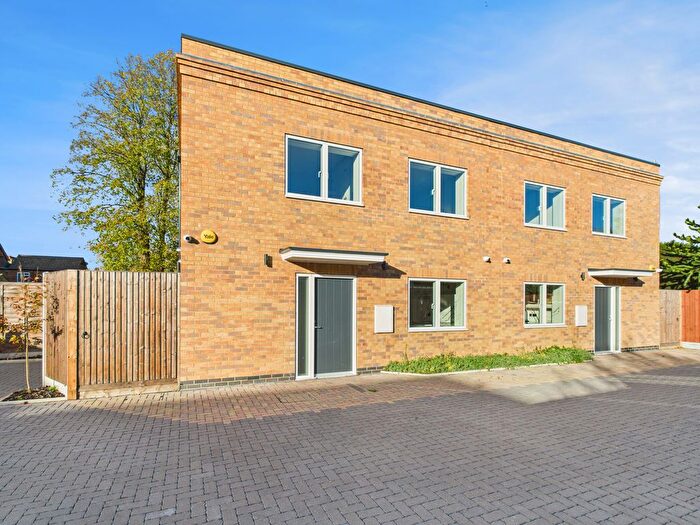 3 Bedroom Semi Detached House For Sale In Artisan Mews, Bromley, Kent, BR1