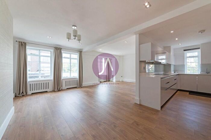 4 Bedroom Apartment To Rent In Rossmore Court, Park Road, Marylebone, London, NW1