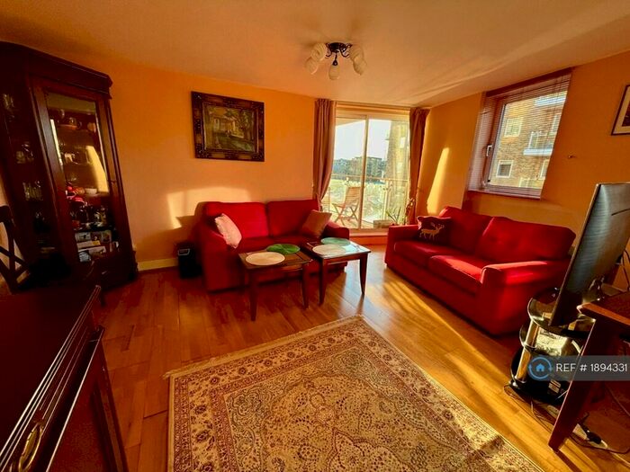 2 Bedroom Flat To Rent In Basin Approach, London, E14