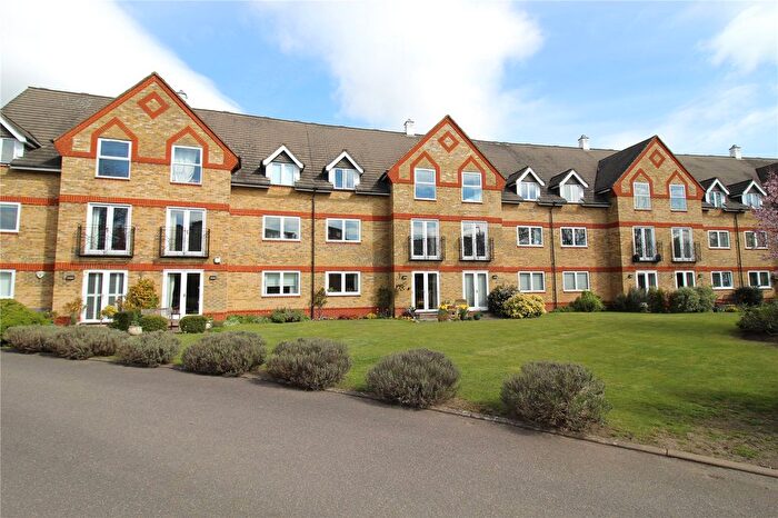 2 Bedroom Flat To Rent In Greenes Court, Lower Kings Road, Berkhamsted, HP4