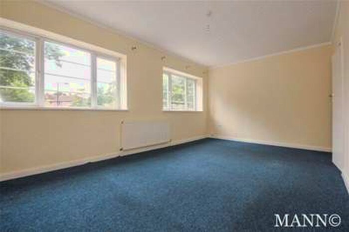 3 Bedroom Flat To Rent In Kirkdale, Sydenham, SE26