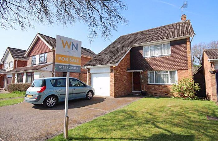 4 Bedroom Detached House For Sale In Princes Way, Hutton, Brentwood, CM13