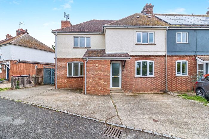 4 Bedroom End Of Terrace House For Sale In Lower End Road, Wavendon, Milton Keynes, MK17