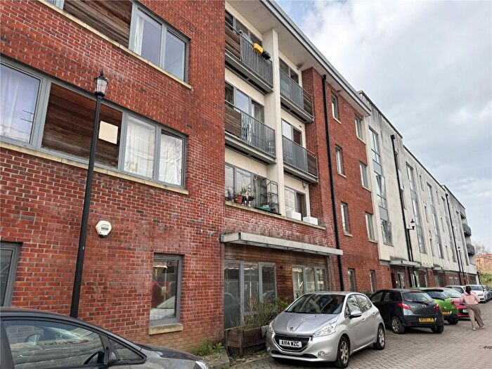 1 Bedroom Apartment To Rent In Ratcliffe Court, Bristol, BS2