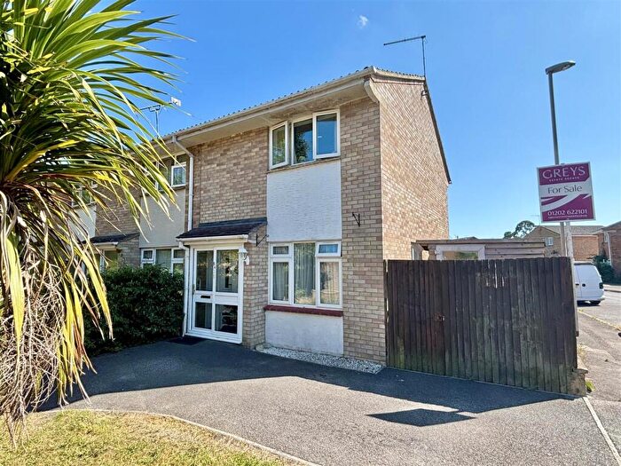 2 Bedroom End Of Terrace House For Sale In Frenchs Farm Road, Upton, BH16