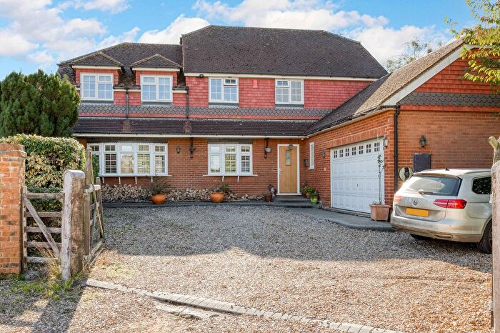 5 Bedroom Detached House For Sale In Lower Road, Breachwood Green, SG4
