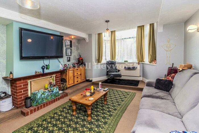 1 Bedroom Flat For Sale In Victoria Road, Lytham St. Annes, FY8