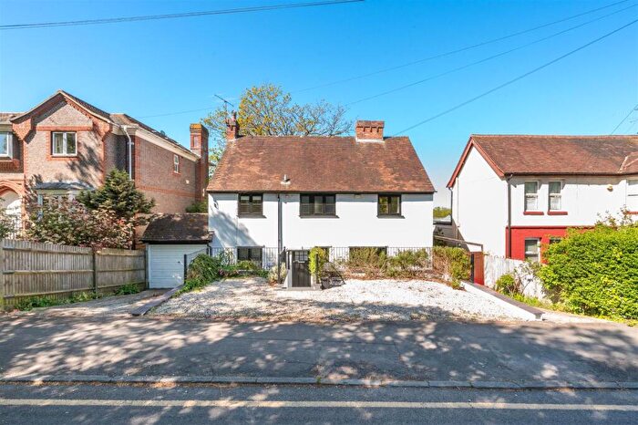 4 Bedroom Detached House For Sale In Northcourt Avenue, Reading, RG2