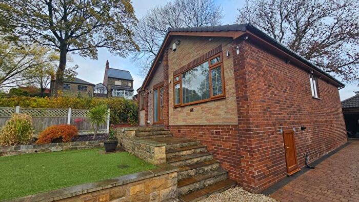 3 Bedroom Bungalow To Rent In Milton Road, Hoyland, S74