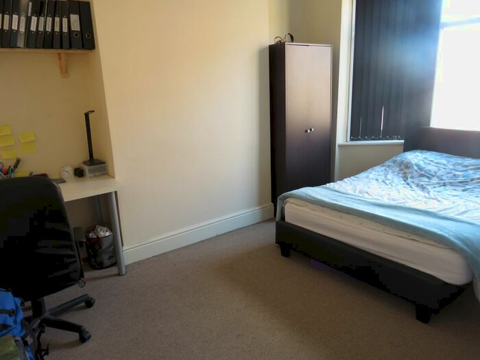 4 Bedroom Flat To Rent In Royland Road, Loughborough LE11