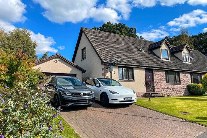 4 Bedroom Semi-Detached House For Sale In Druids Park, Murthly, Perth, PH1