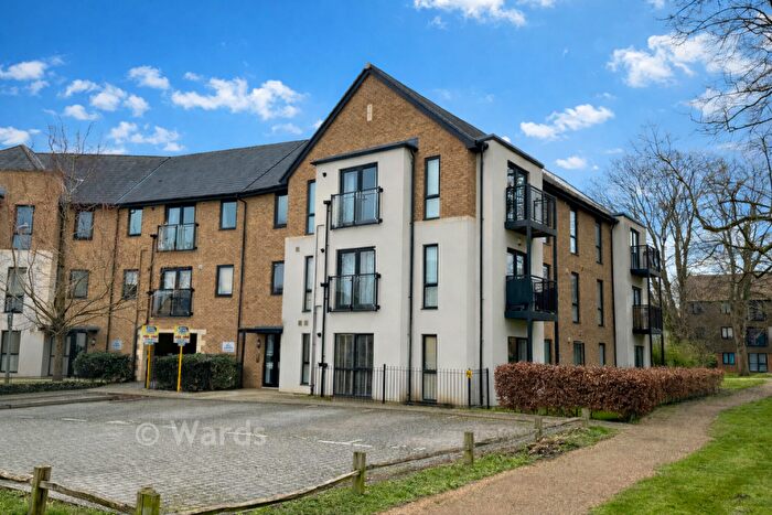 2 Bedroom Flat For Sale In Wills Crescent, West Malling, Kent, ME19