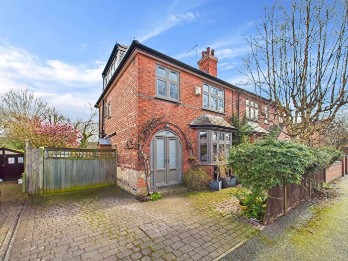 4 Bedroom Semi-Detached House For Sale In Vernon Avenue, Carlton, Nottingham, NG4