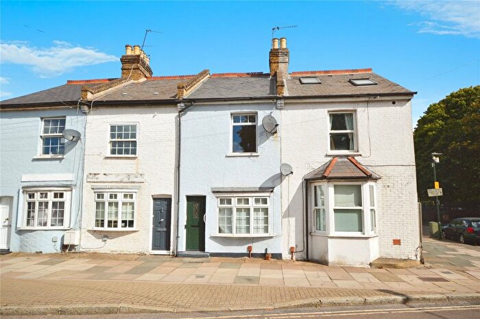 2 Bedroom Terraced House To Rent In Kneller Road, Twickenham, TW2