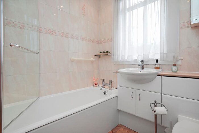 4 Bedroom Detached House For Sale In Abercorn Crescent, Willowbrae, Edinburgh, EH8