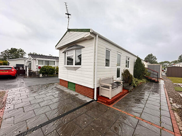 2 Bedroom Park Home For Sale In Main Drive - Hambleton Country Park -, FY6