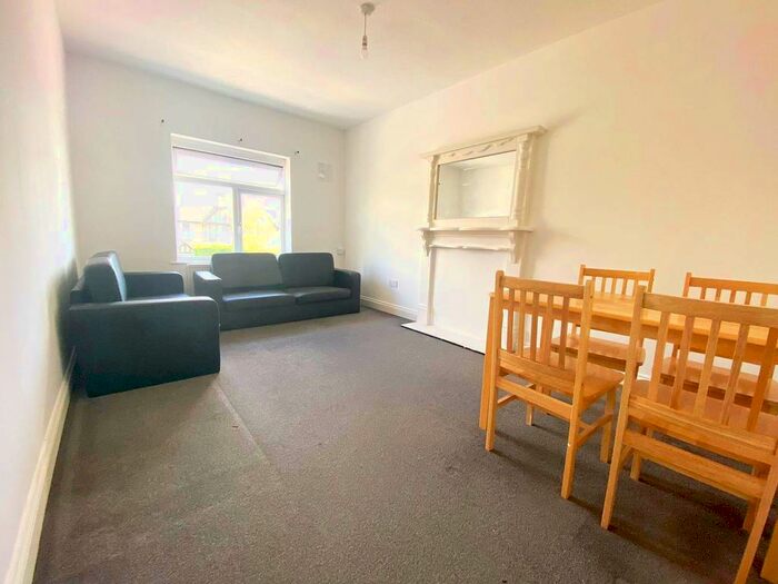 2 Bedroom Maisonette To Rent In Northolt Road, Harrow, Middlesex, HA2