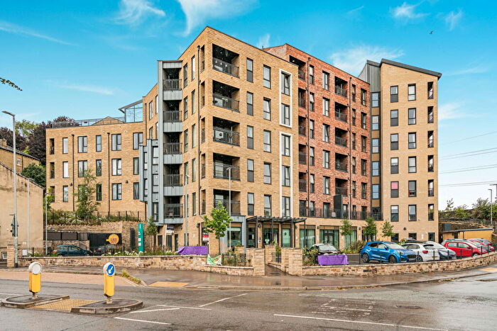 1 Bedroom Apartment For Sale In Railway Bridge View, Brighouse, HD6