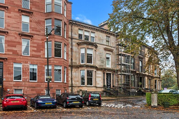 2 Bedroom Flat For Sale In / Kirklee Quadrant, Kelvinside, G12