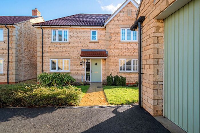 4 Bedroom Detached House For Sale In Aldhelm Rise, Corsham, SN13