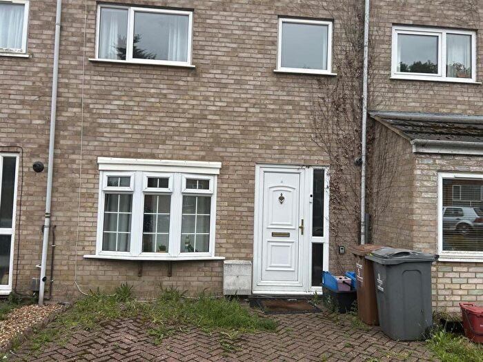 4 Bedroom Terraced House To Rent In Ivel Road, Stevenage, SG1