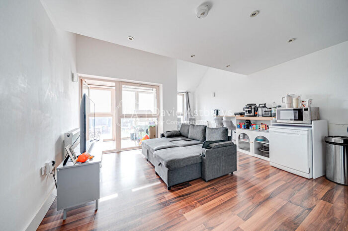 1 Bedroom Apartment To Rent In Station Road, Hendon, London, NW4