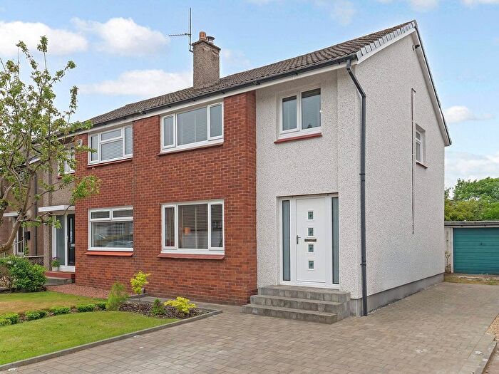 3 Bedroom Semi-Detached House For Sale In Meadowburn, Bishopbriggs, Glasgow, East Dunbartonshire, G64