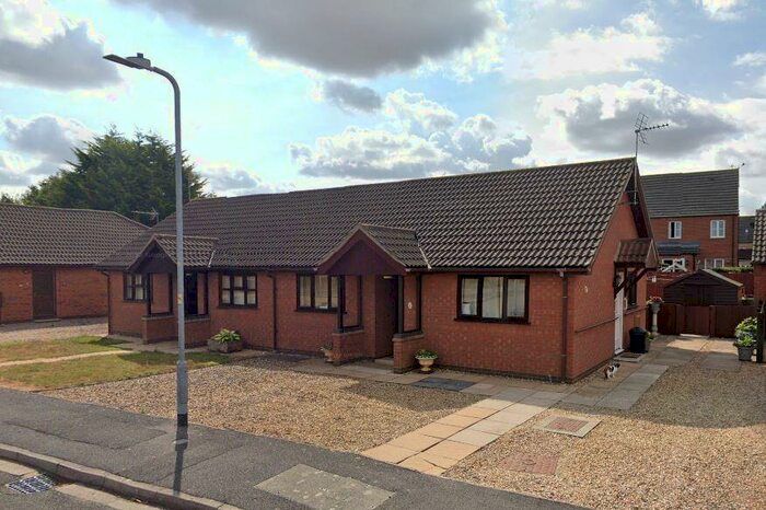 2 Bedroom Bungalow To Rent In Lucetta Gardens, PE11