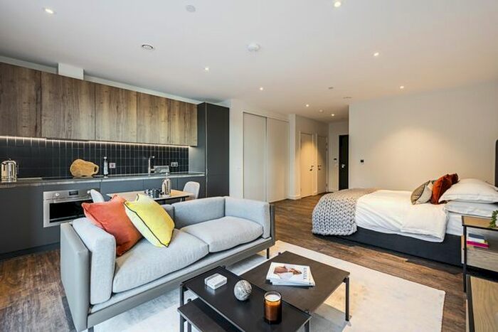 Studio To Rent In Grenan Square, Greenford, UB6