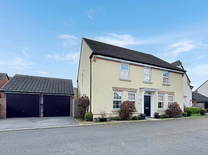 4 Bedroom Detached House For Sale In Rustic Way, Thornbury, BS35