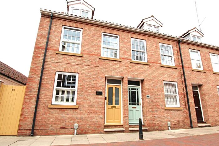3 Bedroom Town House For Sale In Landress Lane, Beverley, HU17