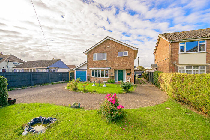 3 Bedroom Detached House For Sale In Seaholme Road, Mablethorpe, LN12
