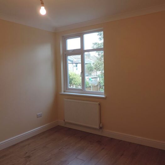 3 Bedroom Flat To Rent In Church Rd, London, E10