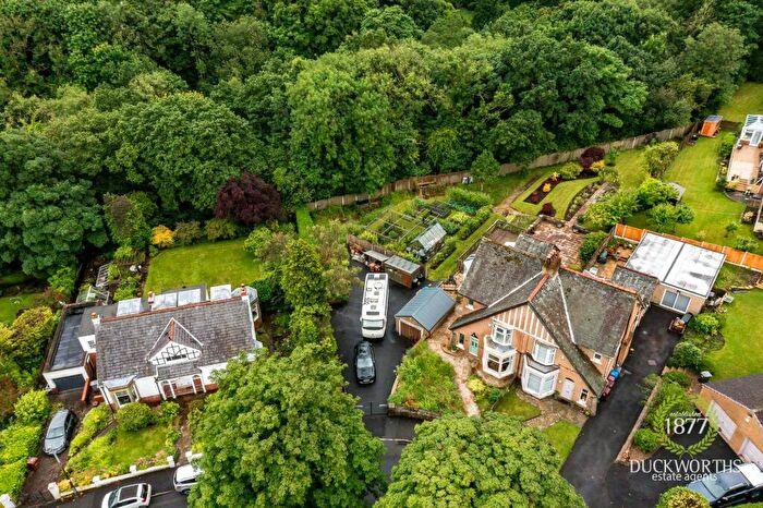 3 Bedroom House For Sale In Hawkshaw Avenue, Darwen, BB3