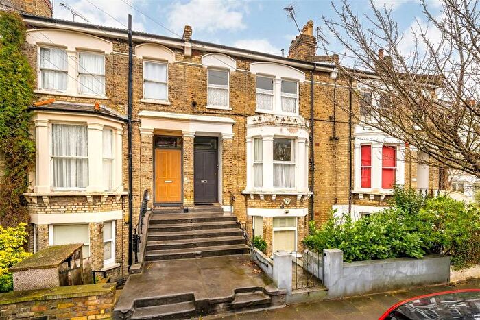 5 Bedroom Flat For Sale In Godolphin Road, Shepherds Bush, W12
