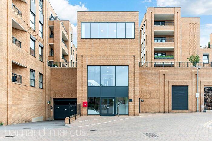 2 Bedroom Apartment For Sale In London Road, Wallington, SM6