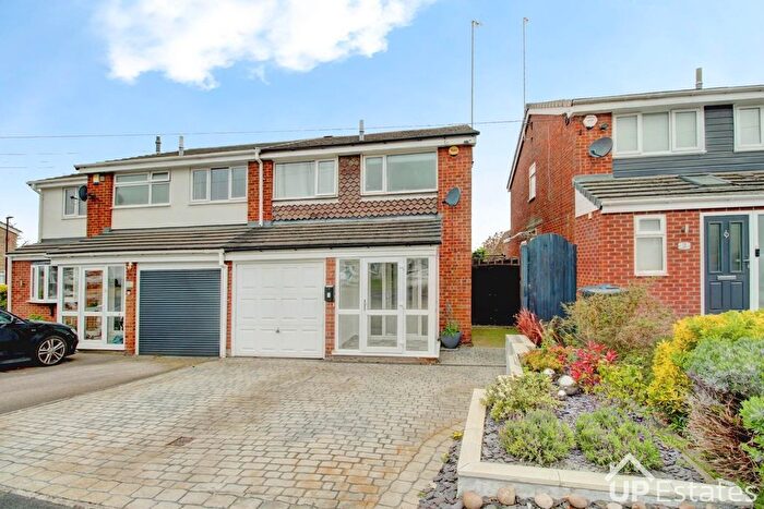 3 Bedroom Semi Detached House For Sale In Abbeydale Close, Binley, Coventry, CV3