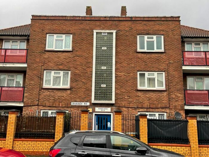 2 Bedroom Flat For Sale In Sussex Road, London, E6