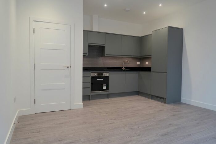 1 Bedroom Flat To Rent In Vivian Avenue, London NW4