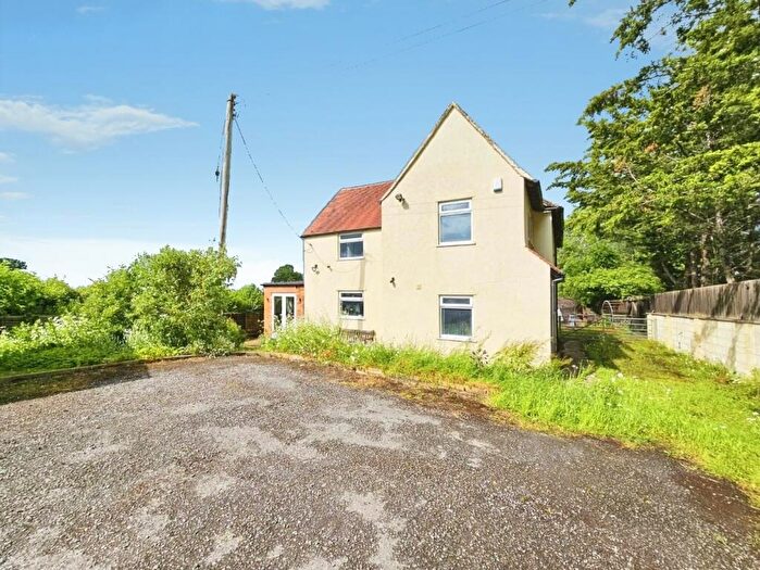 4 Bedroom Detached House For Sale In Bristol Road, Cambridge, Gloucester, GL2