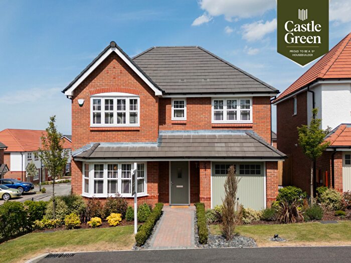 4 Bedroom Detached House For Sale In Dol Ywen, Wrexham, LL11