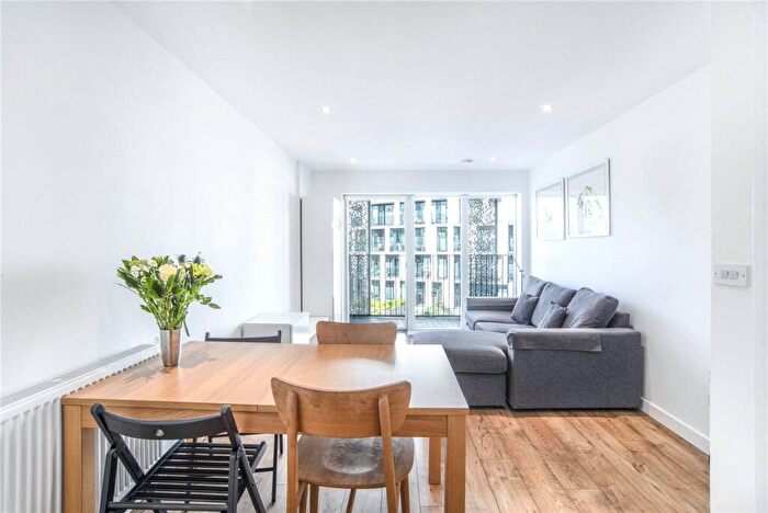 1 Bedroom Apartment To Rent In Atkins Square, Dalston Lane, Hackney, London, E8