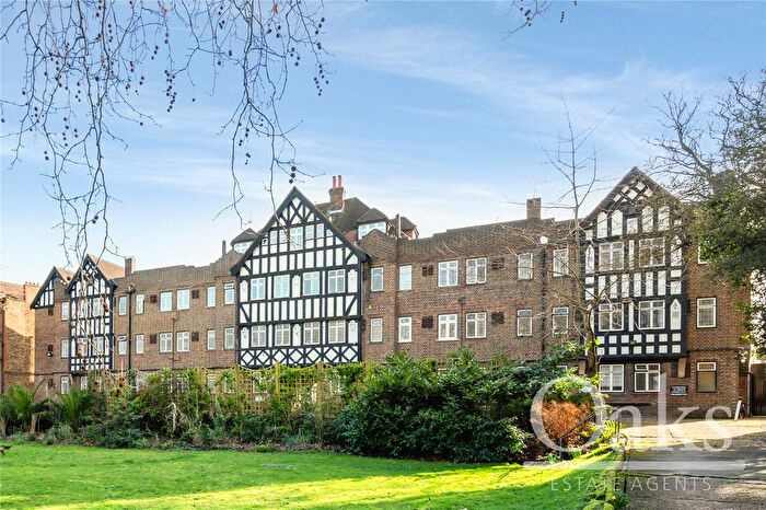 1 Bedroom Flat For Sale In Tudor Close, Brxiton Hill, SW2