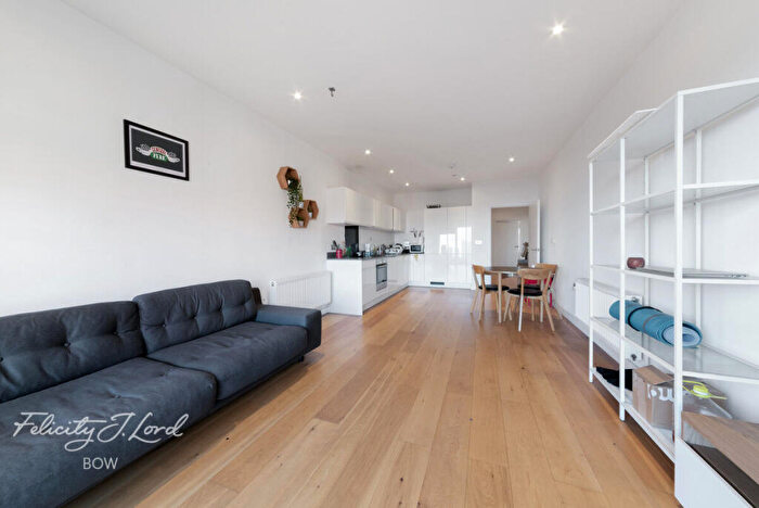 2 Bedroom Apartment For Sale In Navigation Road, London, E3