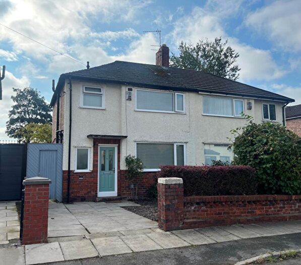 3 Bedroom Semi-Detached House To Rent In Hartdale Road, . Thornton, L23