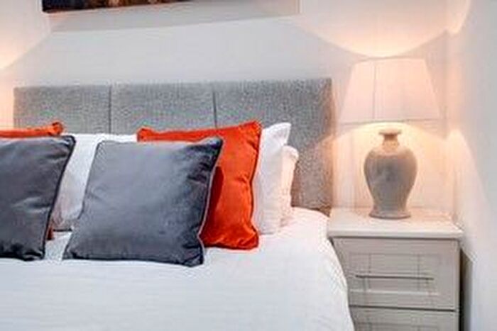 1 Bedroom Flat To Rent In Corporation Street, Corby, NN17