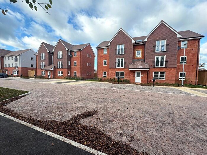 2 Bedroom Apartment For Sale In Quarter Jack Park, Wimborne, Dorset, BH21