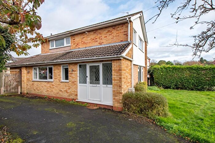 3 Bedroom Detached House To Rent In Spadesbourne Road, Lickey End, Bromsgrove, Worcestershire, B60